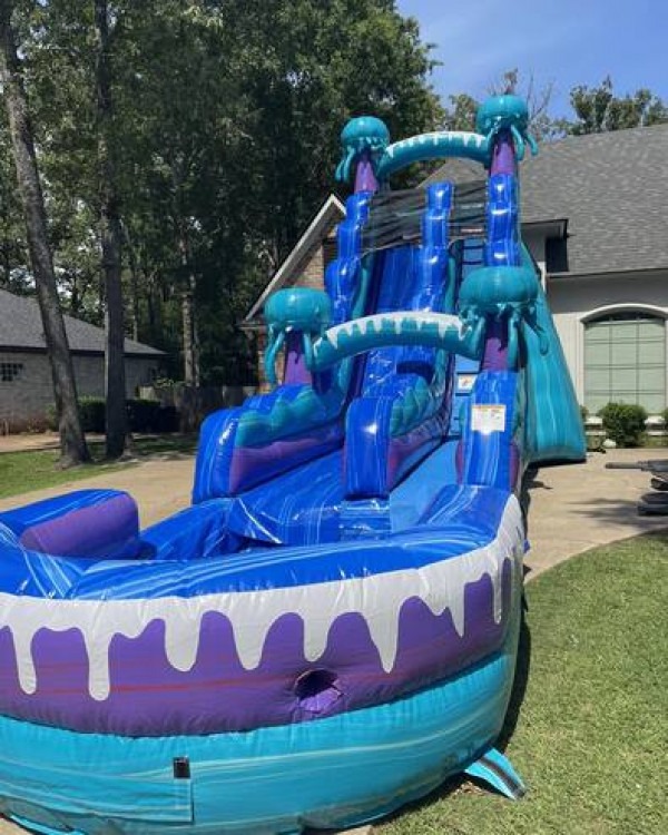 22 Ft. Electric Waterslide